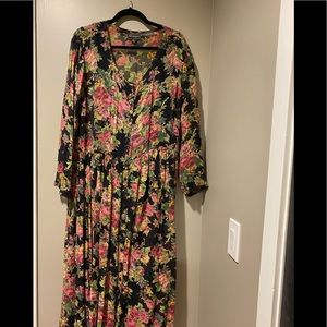 GRUNGE CLASSIC, aka a “Beverly Hills 90210” dress